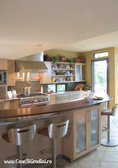 Justin`s house B000533