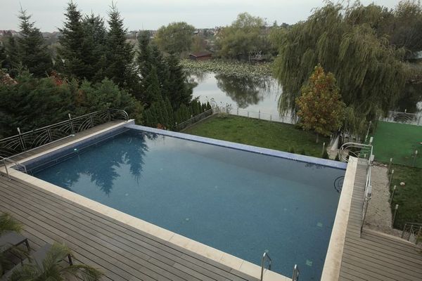 Piscina Vila moderna Snagov