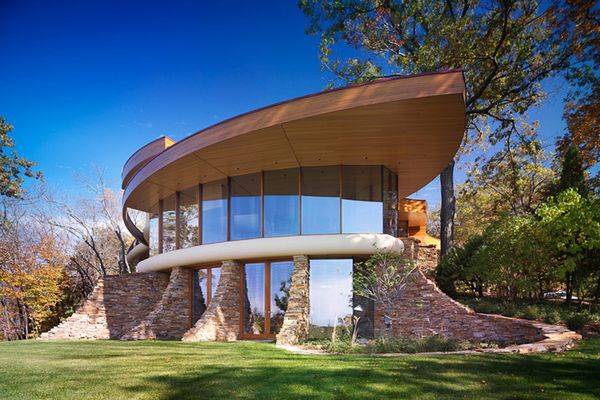 Casa cu arhitectura moderna construita dupa principii ecologice - imagini si proiect