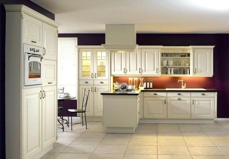 Decorarea bucatariei in alb
