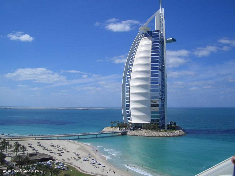 Hotelul Burj Al Arab din Dubai