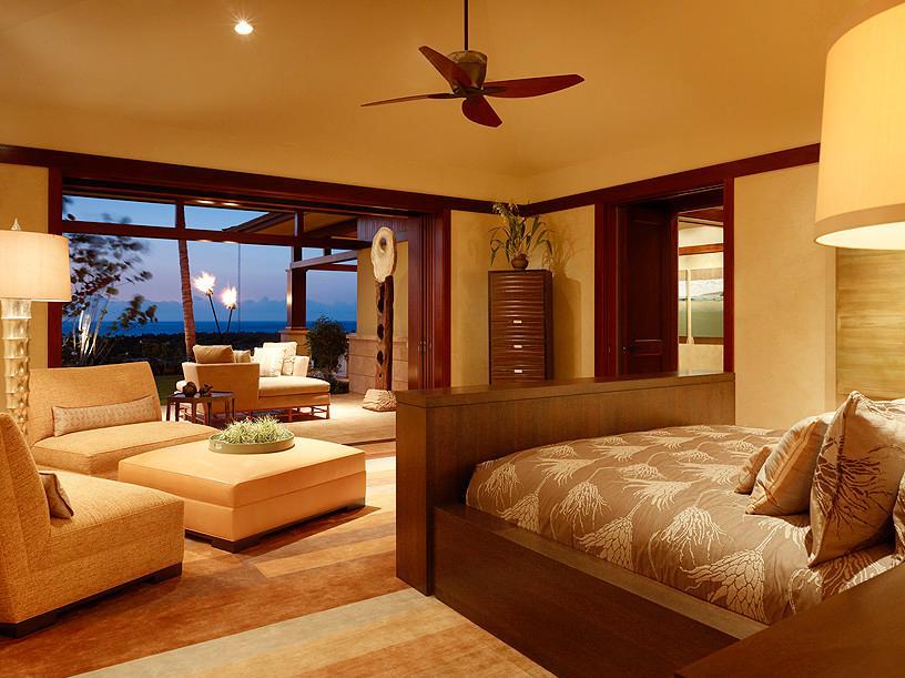 Spatiul si asa generos al dormitorului este extins cu o teresa acoperita si mobilata