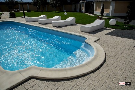 Poze Piscina - borduri-piscina-mamaia-navodari-poza17.jpg