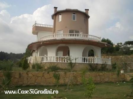 Poze Fatade - casa-prispa-circulara.jpg