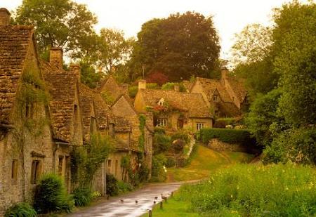 Poze Fatade - sat-frumos-bibury.jpg