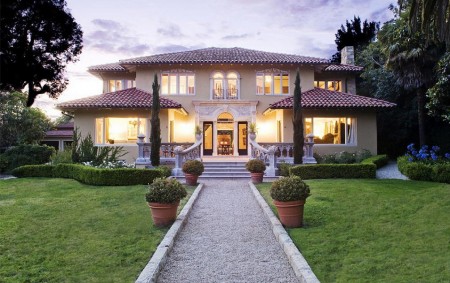 O casa in stil mediteranean