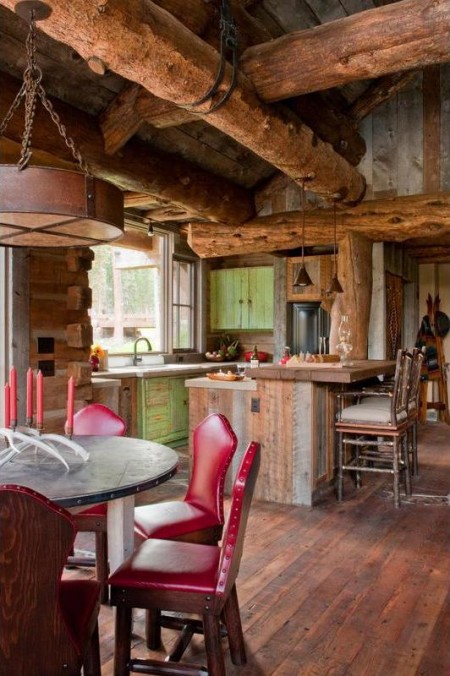 Sufragerie cabana rustica din lemn