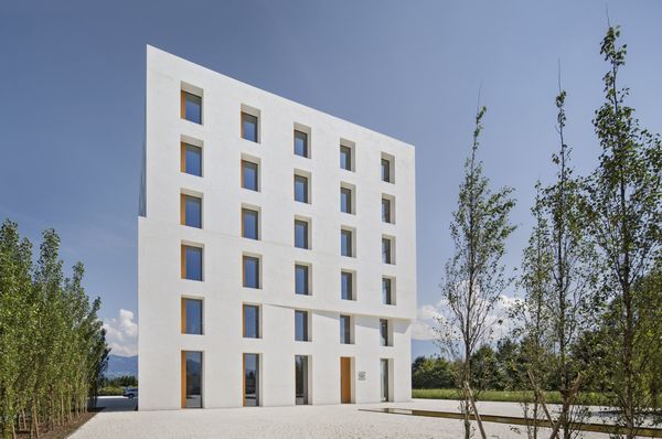 Proiectul 2226, arhitect Dietmar Eberle