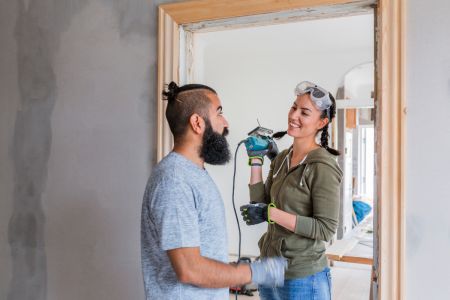 Cum sa alegi materialele de constructii potrivite: Ghid practic pentru amatorii de renovari
