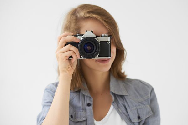 5 motive pentru care ar trebui sa detineti un aparat foto instant
