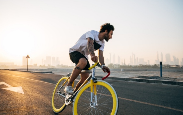 Cinci lucruri de stiut daca mergi cu bicicleta pe timp de noapte