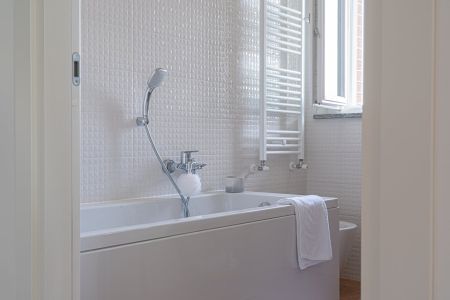 Design de baie minimalista: idei si solutii practice pentru un aspect modern