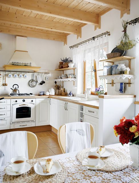 Bucatarie casa lemn