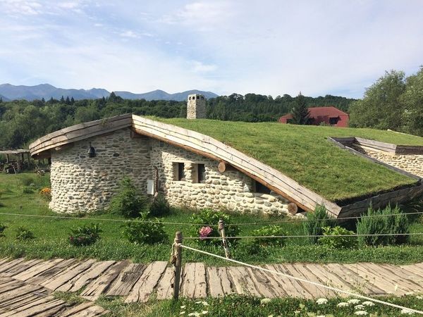 Restaurant Castelul de lut Valea Zanelor
