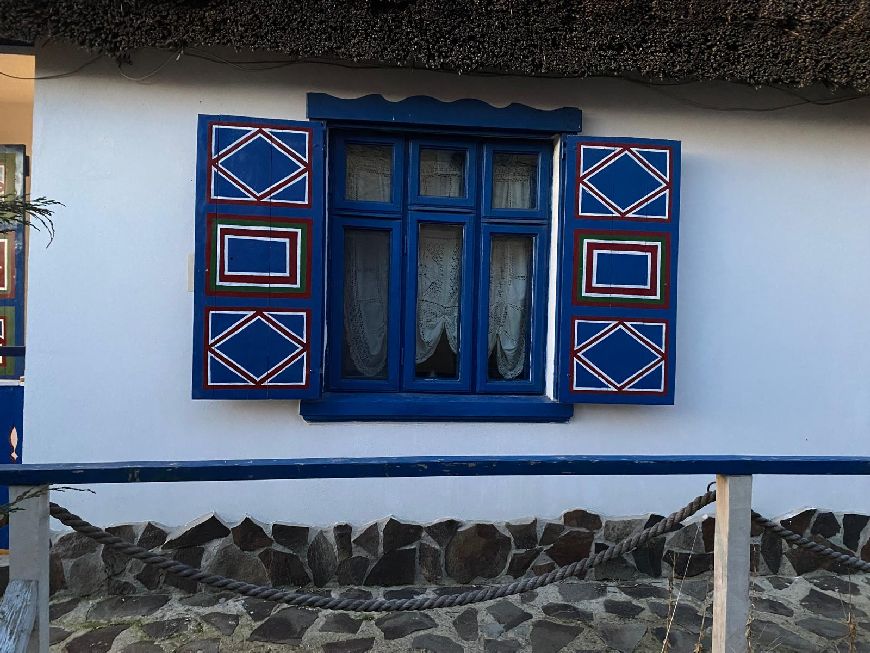 Obloane albastre Casa Soarelui, Murighiol