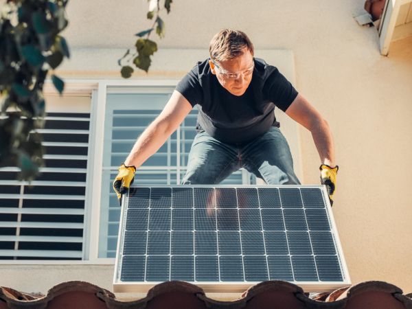 Ce trebuie sa stii inainte de a-ti cumpara panouri solare pentru casa