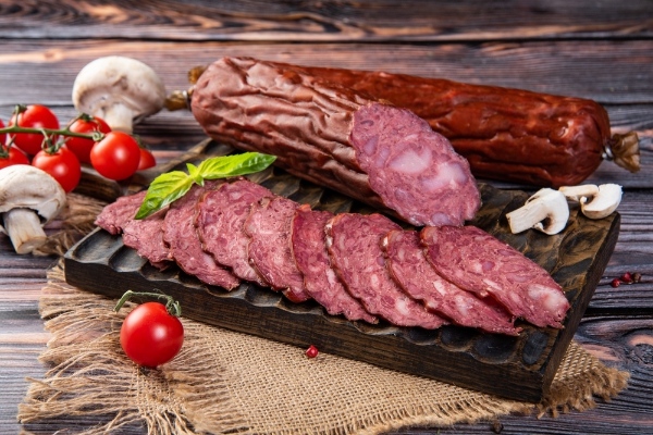 Top 7 produse traditionale romanesti din carne pe care sa le pui pe masa la orice sarbatoare