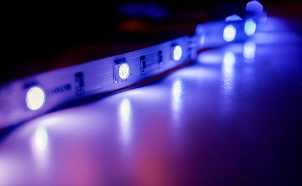 Avantajele folosirii sistemelor de iluminat cu banda LED