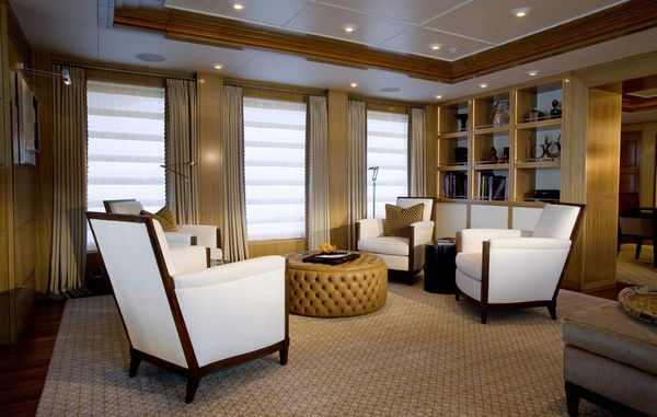 Salon yacht