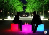 SCAUN-CUB LUMINOS
