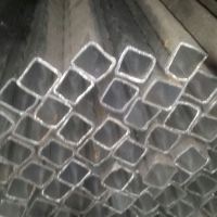 porti fier forjat 102002