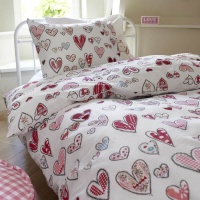 LENJERIE DE PAT FETE CU INIMIOARE SHABBY CHIC - LENJERIE DE PAT FETE CU INIMIOARE SHABBY CHIC