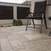 TRAVERTIN NOCE FRENCH PATTERN BRUSHED & CHISELED EDGE 3CM - TRAVERTIN NOCE FRENCH PATTERN BRUSHED & CHISELED EDGE 3CM