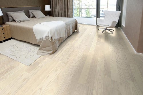 PARCHET TRIPLU STRATIFICAT FRASIN VANILLA MATT