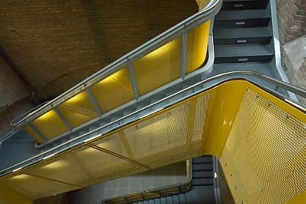 TABLA PERFORATA BALUSTRADE