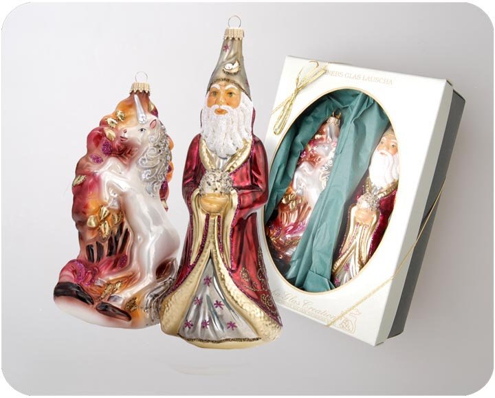 SET FIGURINE PENTRU CRACIUN DIN STICLA MERLIN&UNICORN KGL 90809