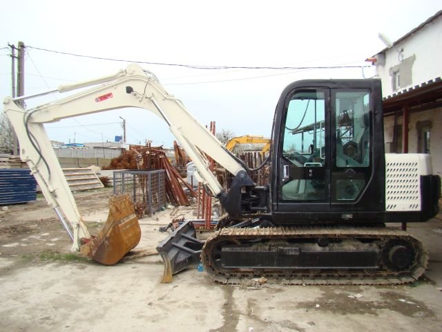 MIDIEXCAVATOR TEREX TC75