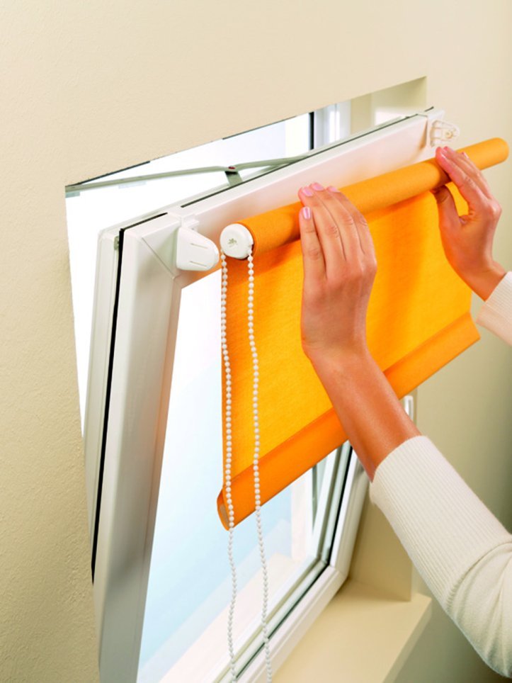 STORURI ACTIONARE LATERALA MINI 42.5/150CM MANDARINE