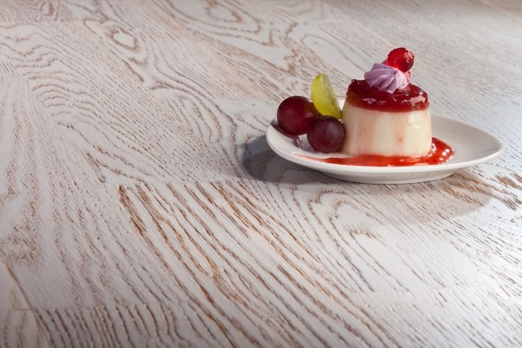PARCHET TRIPLU STRATIFICAT  STEJAR PANNA COTTA MOLTI BARLINEK