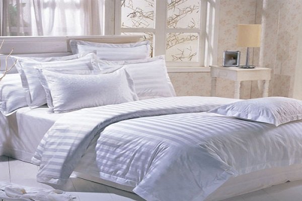 LENJERIE DE PAT DAMASC, DOTARI HOTELIERE