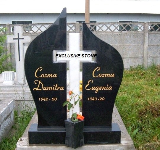 MONUMENTE FUNERARE