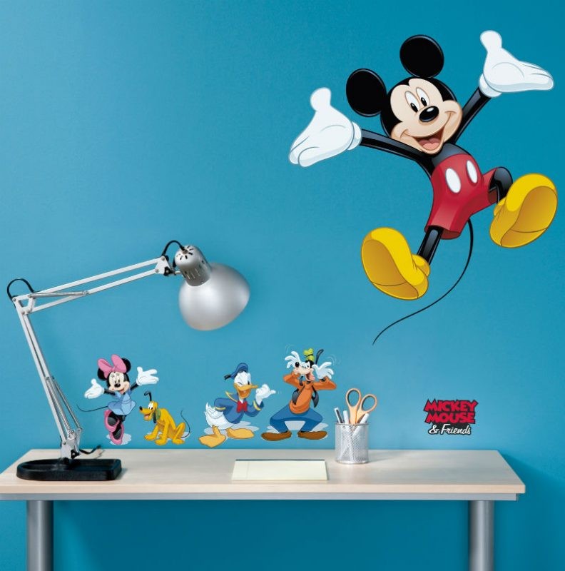 STICKER MICKEY MOUSE SI PRIETENII