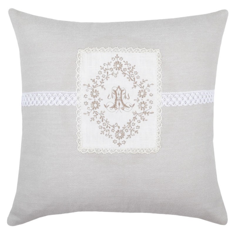 PERNA 40X40 CM GRI CU BRODERIE SI DANTELA CHARMILLE