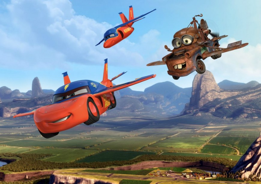 FOTOTAPET CARS - FULGER MCQUEEN IN AER