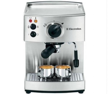 EXPRESO ELECTROLUX EEA150 CREMA