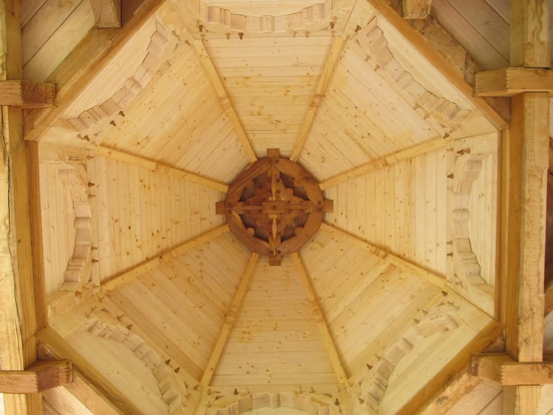 Foisor altar de vara lemn