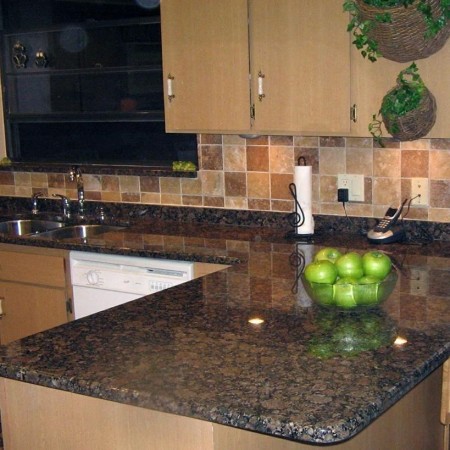 BLAT GRANIT BALTIC BROWN DARK POLISAT 250 X 65 X 3 CM 