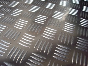 TABLA DE ALUMINIU STRIATA 1.5X1000X2000