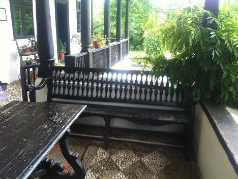 Conacul Bellu - frumosul conac de secol XIX din Tara Romaneasca