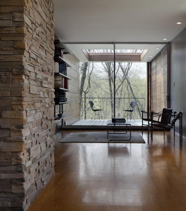 Casa moderna care reflecta simplitatea - interior