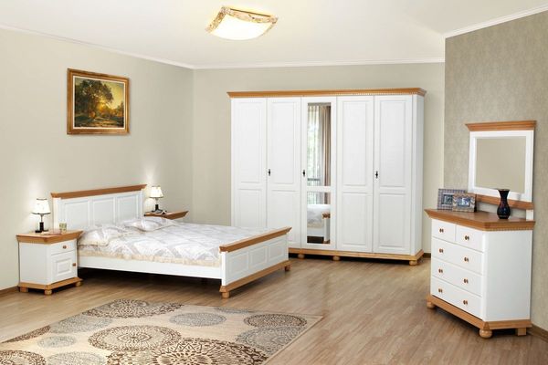 Mobila dormitor lemn masiv Bucovina, alb